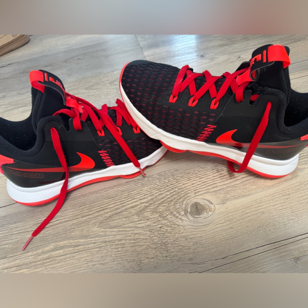 Nike Black and Red Running Sneakers 8.5
